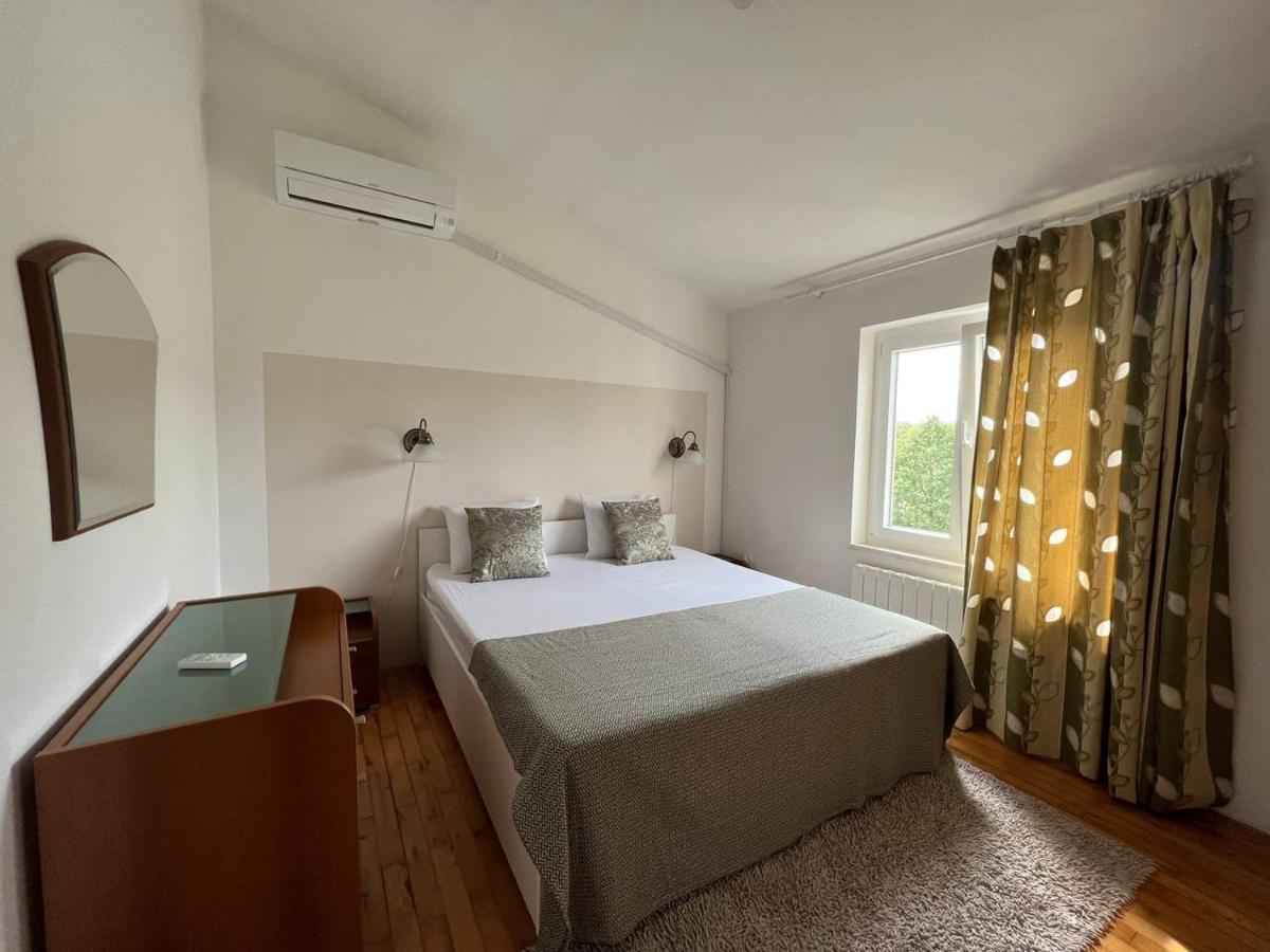 Domus Maria With Swimming Pool And Free Parking Vila Banjole Exterior foto